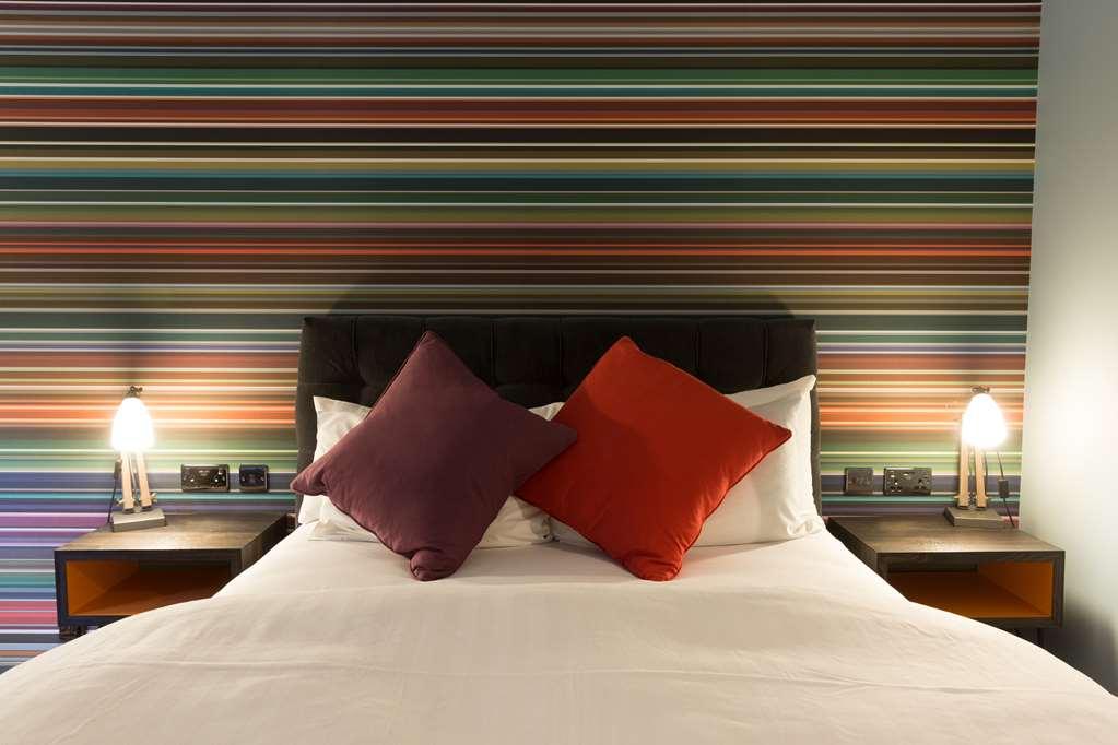 Village Hotel Birmingham Уолсал Стая снимка