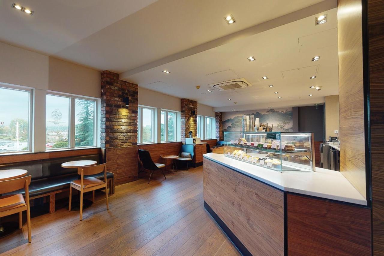 Village Hotel Birmingham Уолсал Екстериор снимка