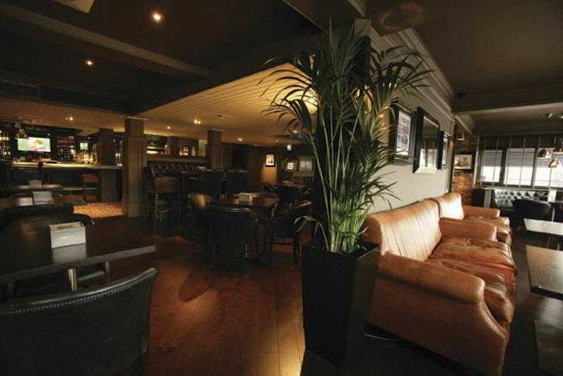 Village Hotel Birmingham Уолсал Екстериор снимка