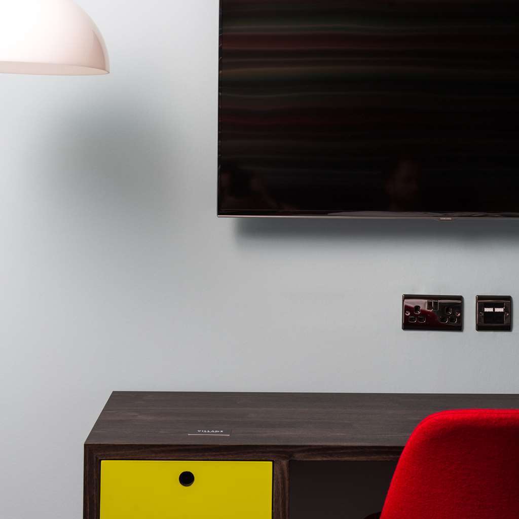 Village Hotel Birmingham Уолсал Стая снимка